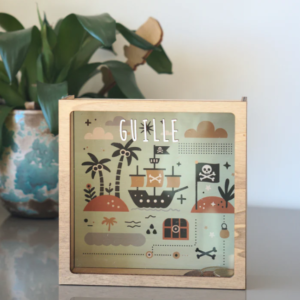 HUCHA PIRATAS CON KIT LETRAS